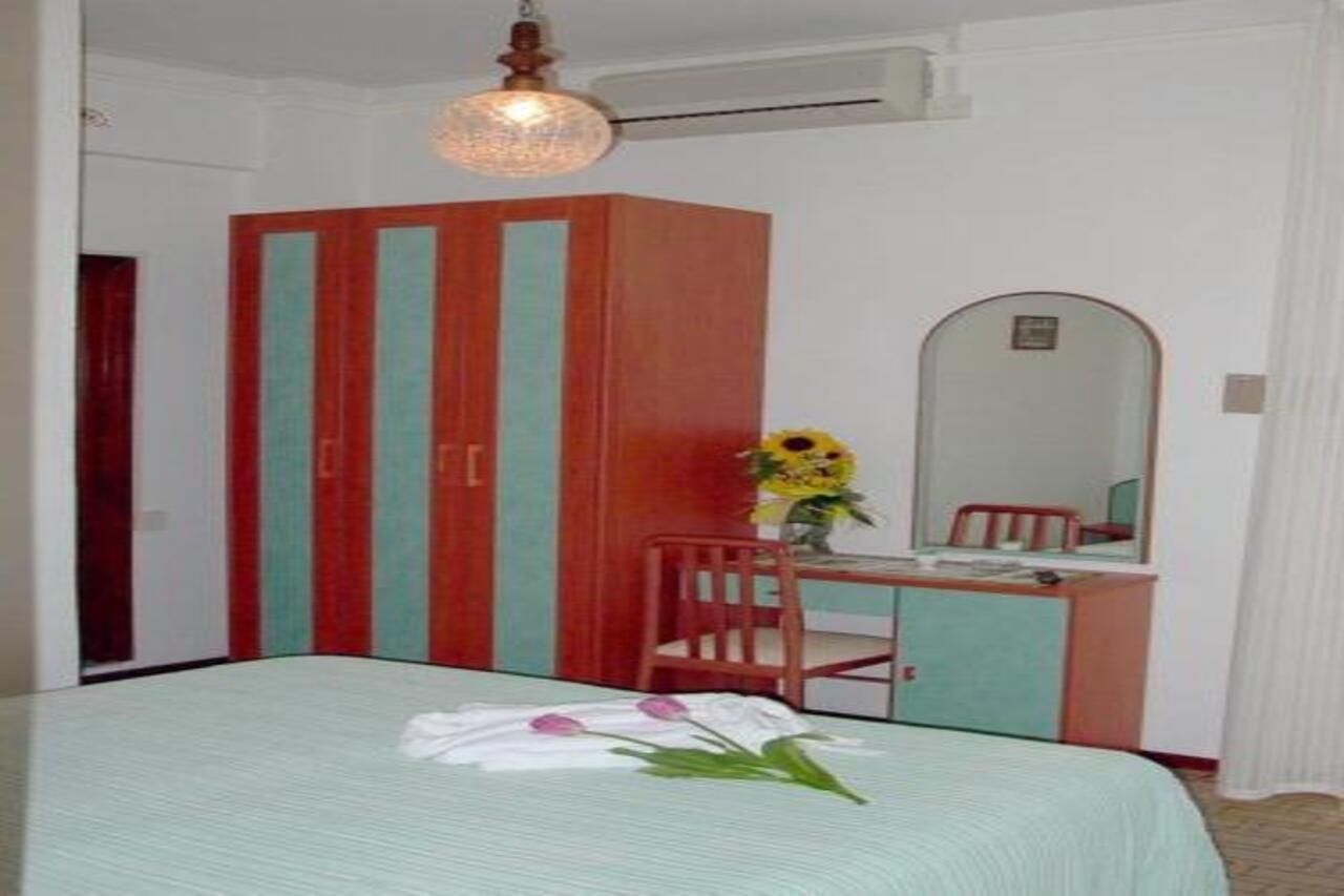 Hotel Alfredo'S Римини Екстериор снимка