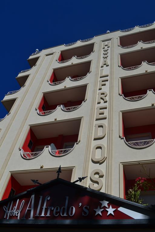 Hotel Alfredo'S Римини Екстериор снимка