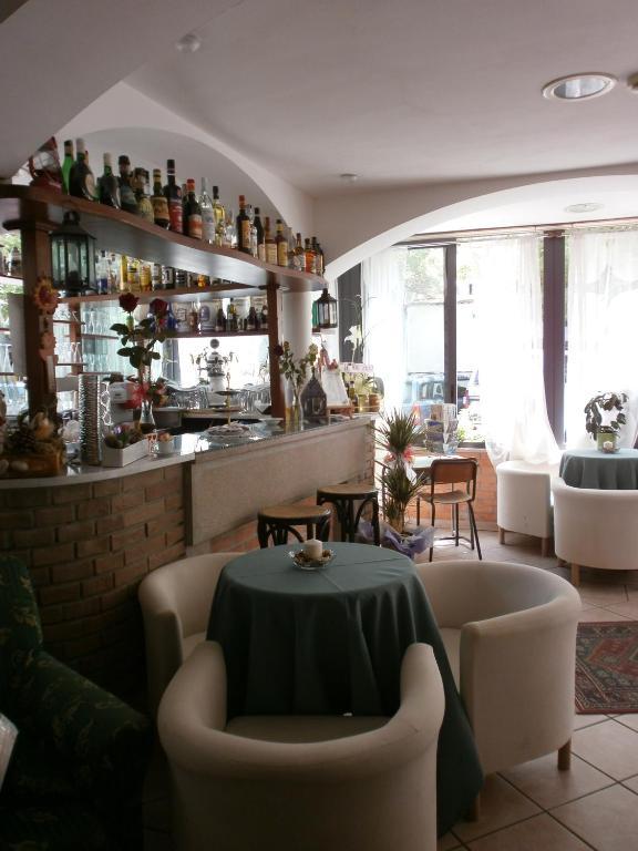 Hotel Alfredo'S Римини Екстериор снимка