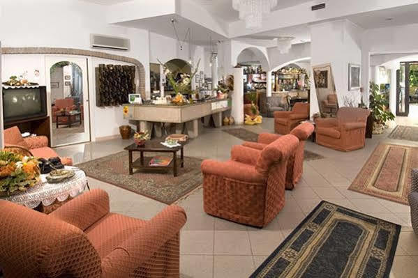 Hotel Alfredo'S Римини Екстериор снимка